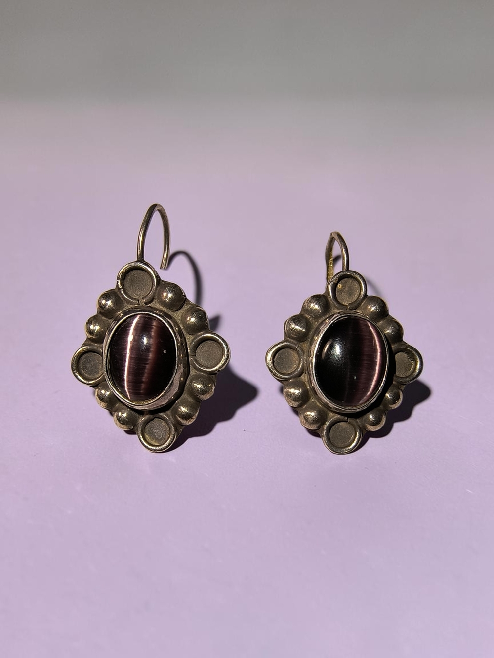 Women’s Mexico Sterling Silver Purple Cat’s Eye Cabochon Drop Earrings